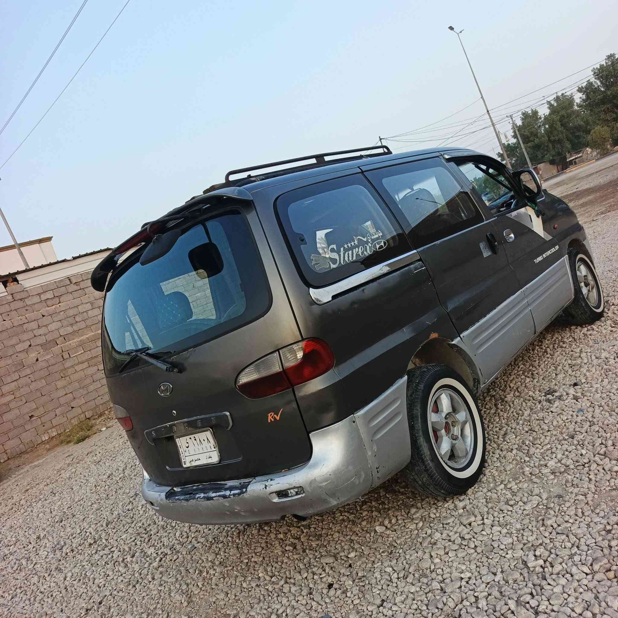 سلام عليكم من رخصت الادمن  المحترم ستاركس للبيع موديل 2001 رقم بغداد خصوصي باسمي حداديه نص عمر مكينه مفتوح وگير خير من الله تبريد شغال كهربائيّات كلها شغاله تخم تايرات السياره مال بيت متعوب عليها ترايك وين ما تريد السعر 70وبيها مجال قليل
بابل الحمزه الغربي
 رقم الهاتف ***********

