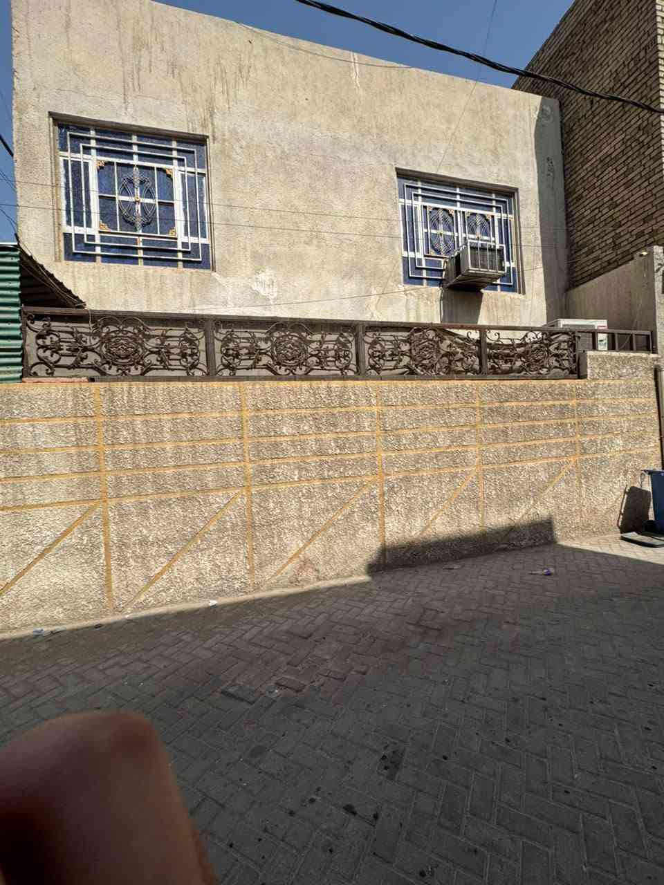 نص قطعه للبيع في قطاع 15
قريب على الشارع الداخل وشارع الفلاح
يمه مدرسة بتدائية ومتوسطة وعدادية
المساحة 72 ركن مربع مسلح طابقين
الاستفسار على هذا الرقم ***********
