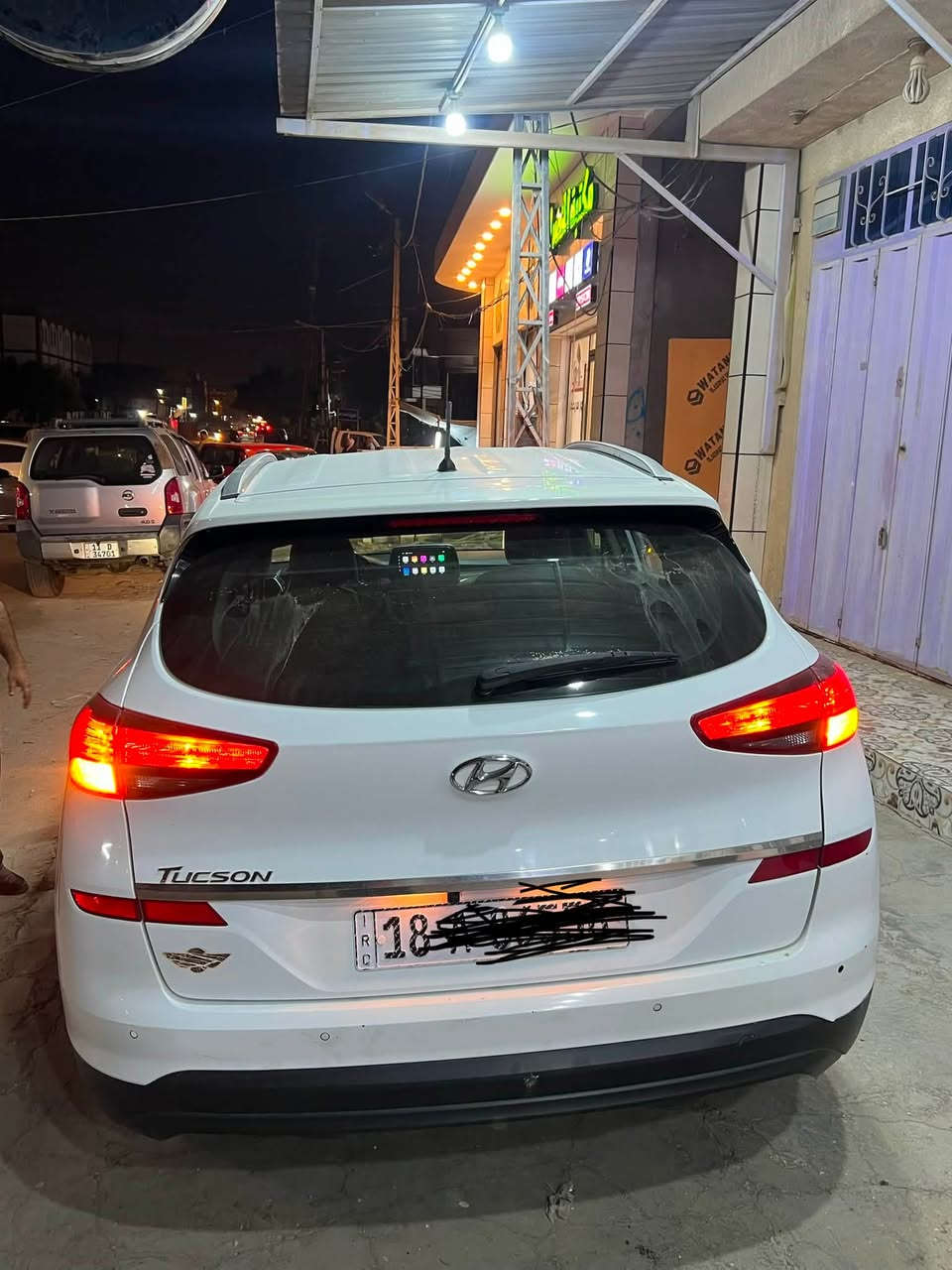 سلام عليكم 
(سعر مناسب جدا )
توسان موديل 2019 
وارد خليجي 
مواصفات فول 1/1 عدا البنوراما 
شركة الكاصد 
خمس عدسات 
وكشنات كهرباء وداخل صاج وكشنات جلد بقلاوة 
هند بريك رجل 
حساس امامي وخلفي 
مري شفط 
ماشية 119الف كيلوا 
محرك وكير شركة 
السونار داخل المنشور 
السعر ب165 وبيها مجال للشراي 
مكان السيارة بابل المركز 
رقم بابل وهزة جديدة وتحويل مباشر 
بيع او مراوس بسعر اقل
للاتصال ***********
