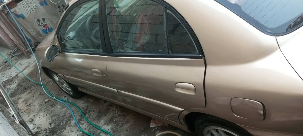 سلام عليكم كيا ريو 2001  سيارة جاهزه من كل النواحي كهربايات كلها شغاله  اوتماتيك كير محرك مكفولات 
دوشمه بلجيس تخم تاير جديد دواخل كله جديد 
 قطره خياس مابيها كشر شخط مابي
مكان بغداد ب45اي ستفسار اتصال 
***********//// ***********
