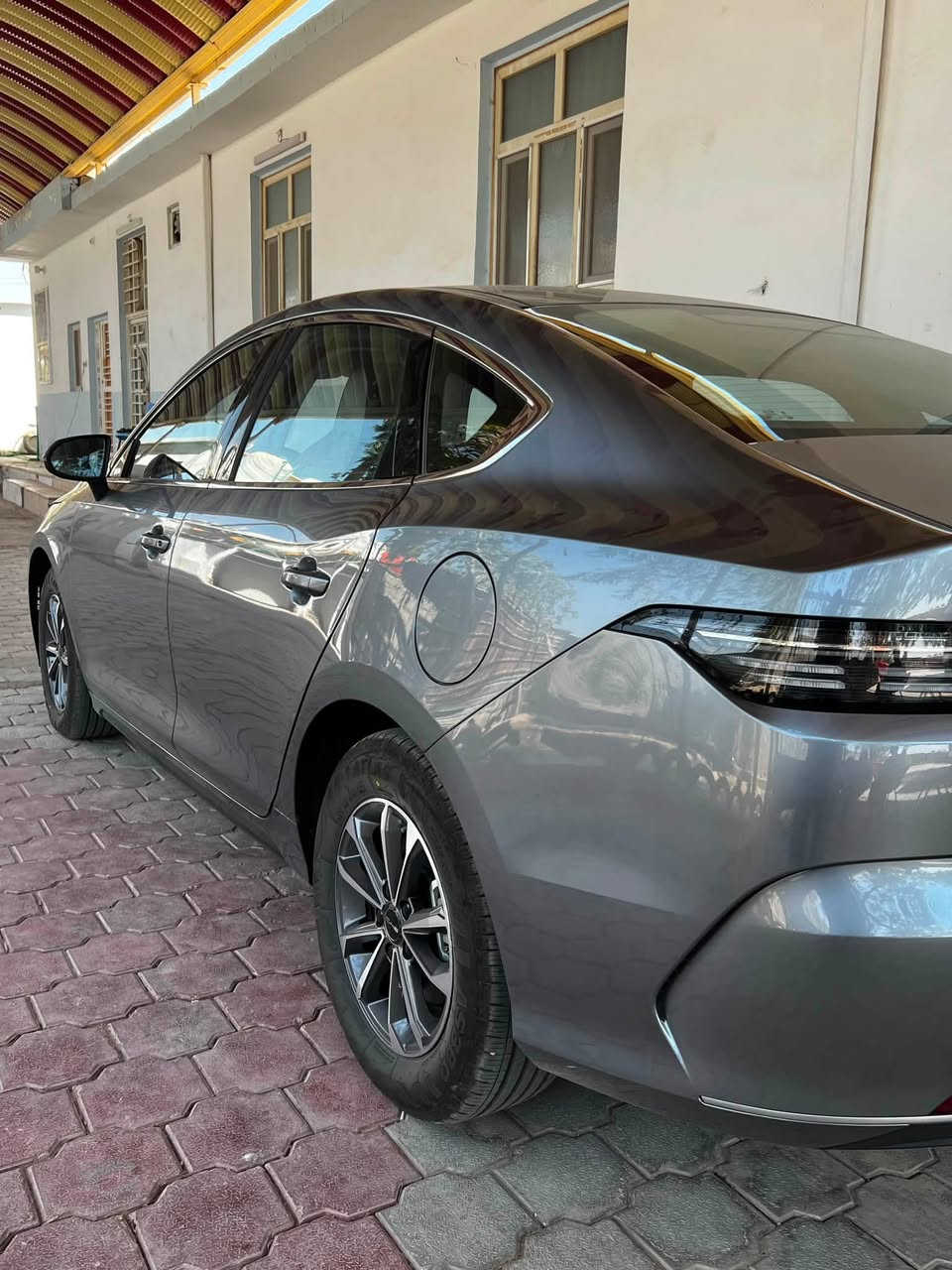 سلام عليكم
سياره BYD دستروي مديل 2025 
رقم بغداد دولي بأسمي 
مكفوله كفاله عامه ما عدا الموضح  في الصوره بارد اصبعين 
ماشية 8000 
سياره جديده وضع الشركه مع شاحنه والملحقات 
السعر 21مليون قفل
المكان النجف 
شارع كربلاء نجف قرب البوابه الجديده 
مكلف بالنشر 
للاستفسار اتصل على الرقم( ***********)
