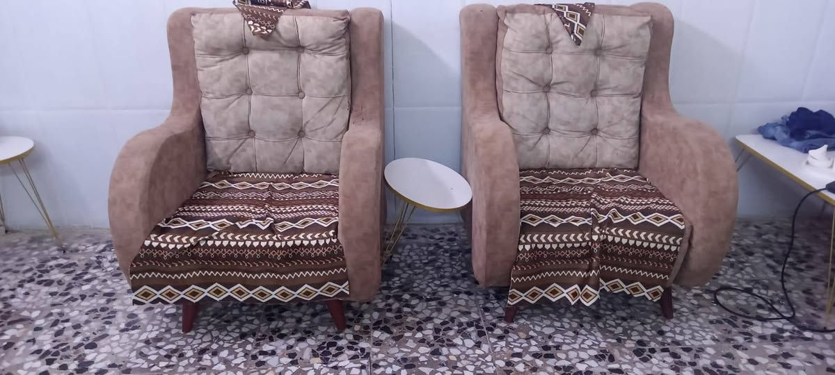 السلام عليكم تخم للبيع 7 مقاعد 120 جواهري قرب أسواق حسوني
