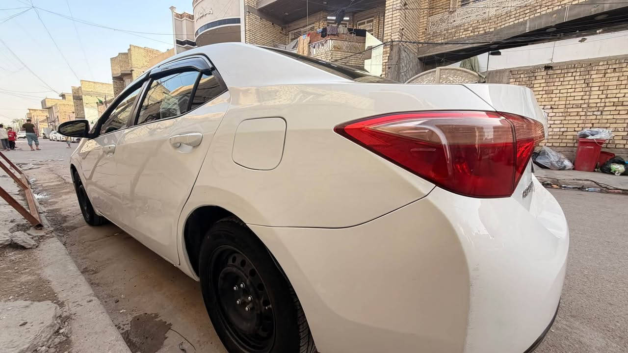 كورلا موديل 2018
وراد أمريكي
مكينه 1800
ماشيه 200 
رقم بغداد بسمي تحويل ثاني يوم 
سعر 138 بيهه مجال قليل 
التصال ***********
