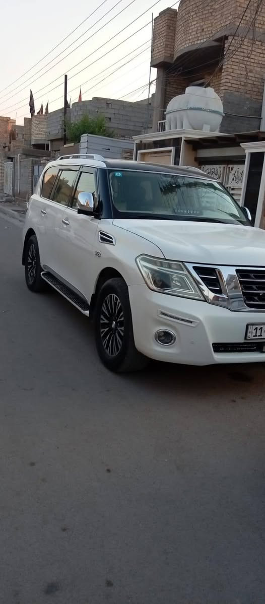 نيسان باترول ٢٠١٠ بلاتينيوم سيف العرب محرك ٨ سلندر الوحش ٥٦٠٠ سياره خليجي كامل المواصفات واحد على واحد إلى الاخير كلشي يخطر ببالك موجود بيهه مكفوله كفاله عامه ما عدى نصف باب خلف السائق مرشوش صبغ ومصوفر شويه جاهزه مكينه كير اكسل صدر جيد جدا سنويه ٣٠ هزه تنتهي شهر العاشر بسمي ثاني يوم تحويل بيه جراد مكانات وبل قماره معرفه للبترول مواصفات كثيره إذا اذكرهن كلهن اتعب هاجزء منهن كامره امامي خلفي حساسات أمام خلفي ٣٩٠ درجه من جميع اتجاهات رادارات بصمات باب شفط مري شفط كشنات كهربائيات تدفئه تبريد تبريد رائيي ثلج ثلاث قطع كشي شغال وعلى البلاد شركه كتب كتلوك مال السياره من الشركه السعر ١٨٠ وبيه مجال للجاد تجي وتدلل ظرف خلانه ابيع عنوان بغداد الحسينية الرشدية ***********
