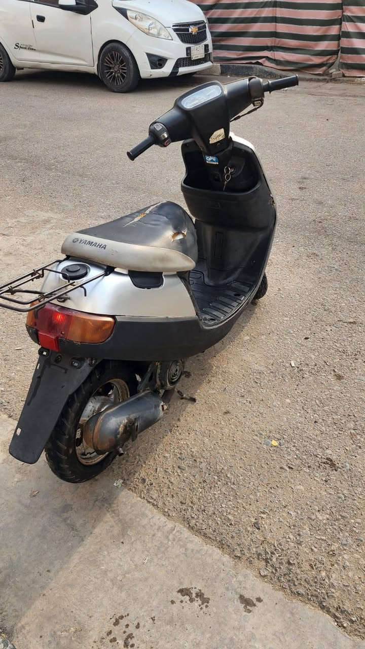 السلام عليكم دراجه بطه للبيع موديل 99 السعر 200 وبيها مجال قليل كهربائيات شغاله زوج تايرات جديد مكينه مجفته مره شاصي ملحوم مكاني كربلاء قرب معارض الجديده الاتصال على الرقم ***********
