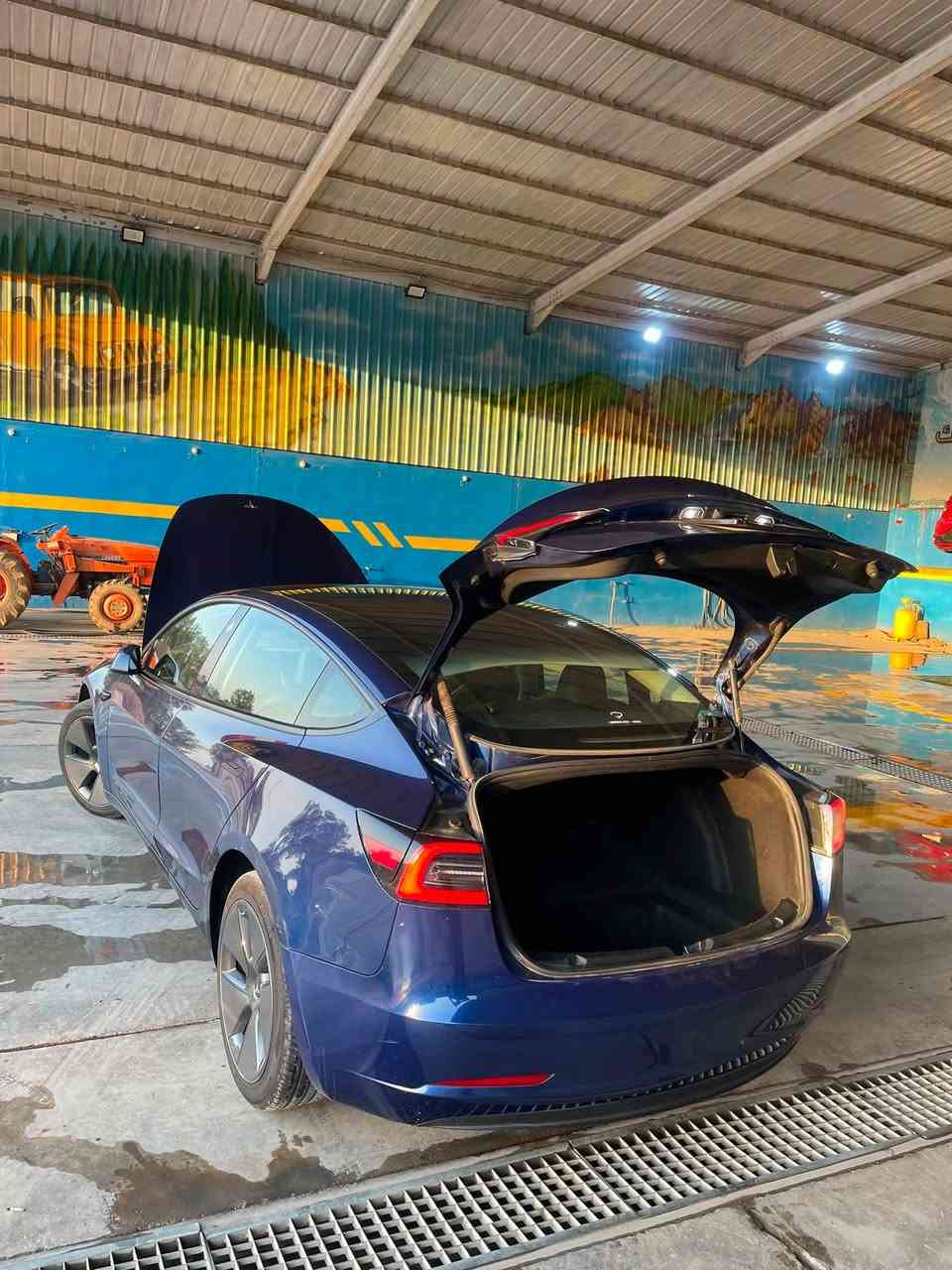 سعر مغرى جدا
تسلا موديل ٣  

اون لاين ٢٠٢٣ 

فول موصفات للاخير

حادث خفيف 

 بدون تعديل  سيارة كلش جديد بطارية %١٠٠ 

 سعر  153وبيها مجال 

مكان سيارة بغداد 

***********
