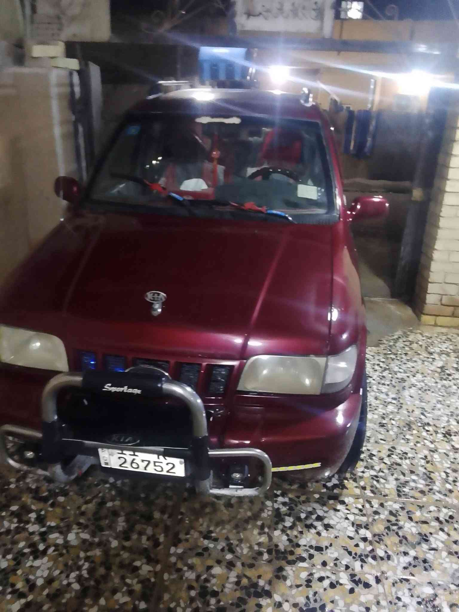 السلام عليكم عندي كيه سبورتج قديم 2003بسمي هزه جديدة رقم بغداد مصبوغه عام مكينه والكير بحاله جيده نقص تبريد بيه بوري طاك فقط كان شغال تخم تايرمكفوله من الضربه مكان بغداد النهروان الاستفسار الاتصال ***********,,,،،سعر45
