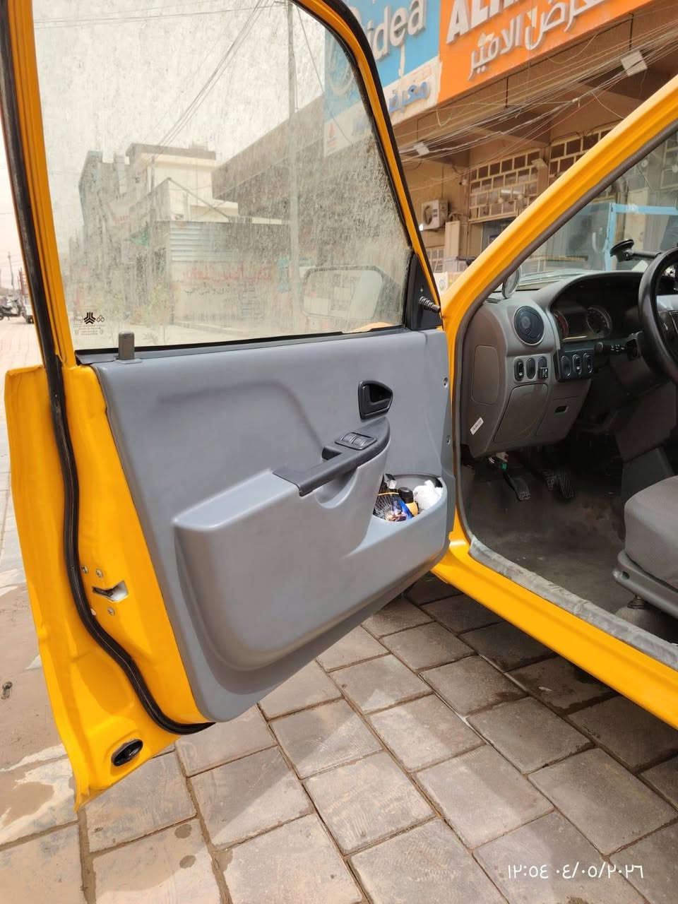 السلام عليكم سايبا موديل 2023 مبدل بيهه رنكات وكير مجفت سياره خير من الله مال جناي تبريد ثلج❄️🌬️ سياره كفاله كشر وشواصي بيه بس الجاملغ مال سايق بي بارد بدون ضربه وبدون صبغ وسياره بل حقيقه احلئ من صوره تخم تاير جديد وسبيرهه نظيف سياره غاز بانزين سنويه بااسمي تحويل ثاني يوم سعرهه 62$ وبيهه مجال حك جيه مكاني بغداد الامين الثانيه الرقم***********
