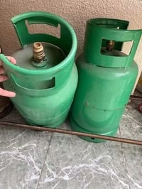 قنينة غاز • ٤ قناني • موصل حي صدام