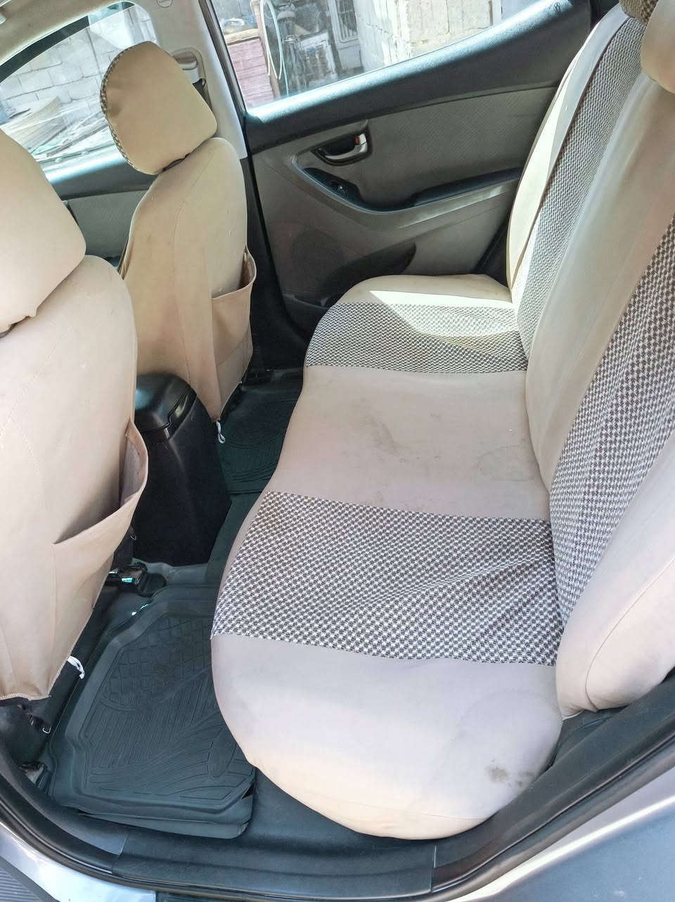 السلام عليكم النترا موديل ٢٠١٢ بغداد بأسمي تحويل ثاني يوم مباشر ضررها جاملغ الأيمن الأمامي سيارة جاهزه تبريد تدفئه شغال السعر ٨٧ $ وبيه مجال الاتصال على الرقم ***********  مكان السياره الأنبار الفلوجة.
