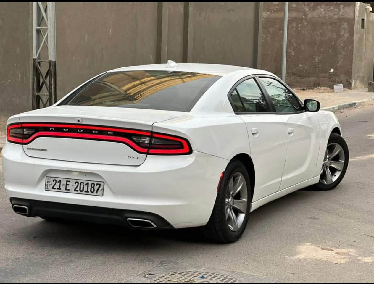 سياره جارجر 16 كفاله عامه رقم سليمانيه بأسمي تريد تحويل او وكاله موصفات sxt تبريد كشنات دواخل وتخم تاير وميكنه كلها جدد جاهزه من كلشي شرط الفحص سيارتي شخصيه من الدوام للبيت للاستفسار ***********
