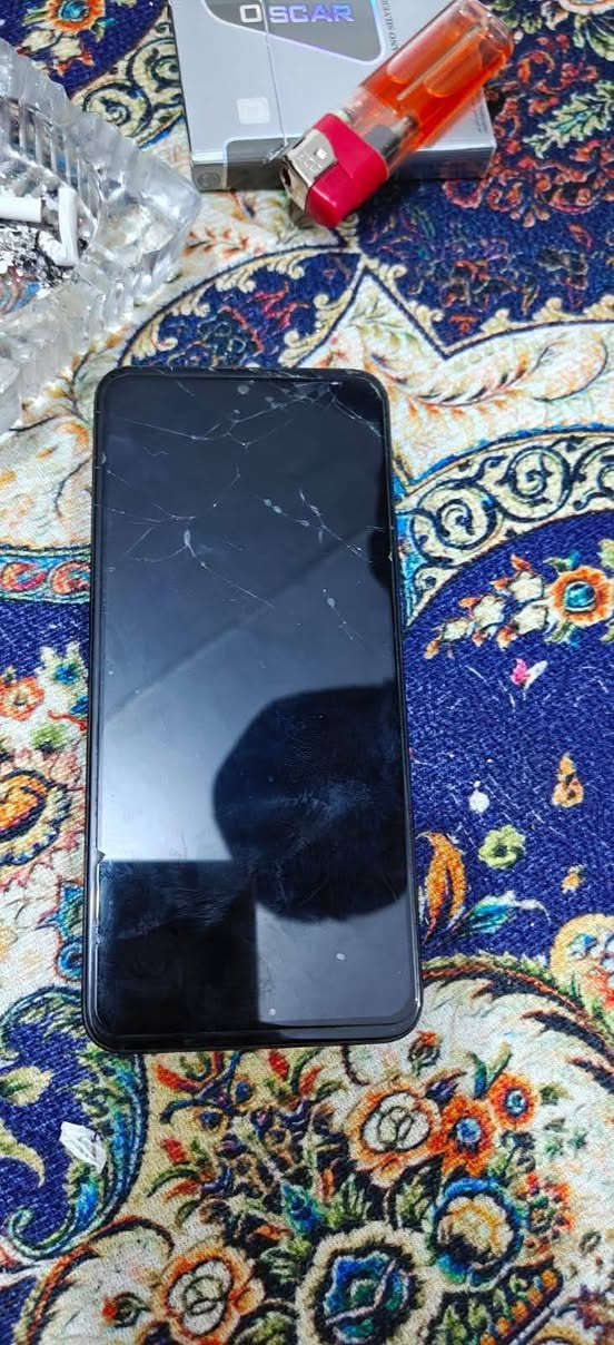 سلام عليكم HONOR X7b جهاز مكفول بس هاذ الكسر بي بلشاشه مكفول كفاله عامه ما داخل تصليح ابد تجي تفحص بيدك للبيع قابل للمراوس قابل للمراوس
***********

