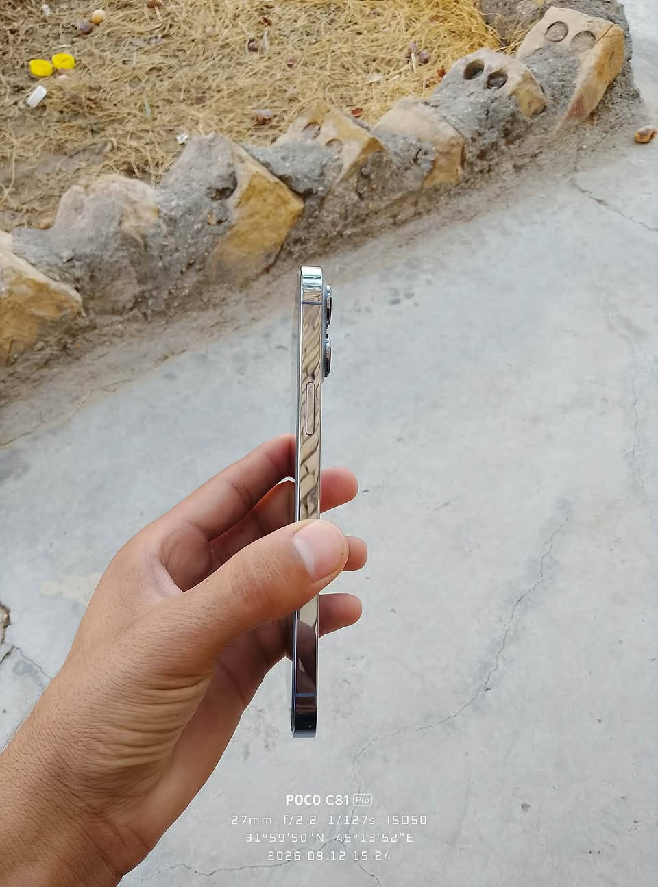 ‏سلام عليكم 13 للبيع بطارية 81 السعر الخاص رقم الهاتف ***********￼
