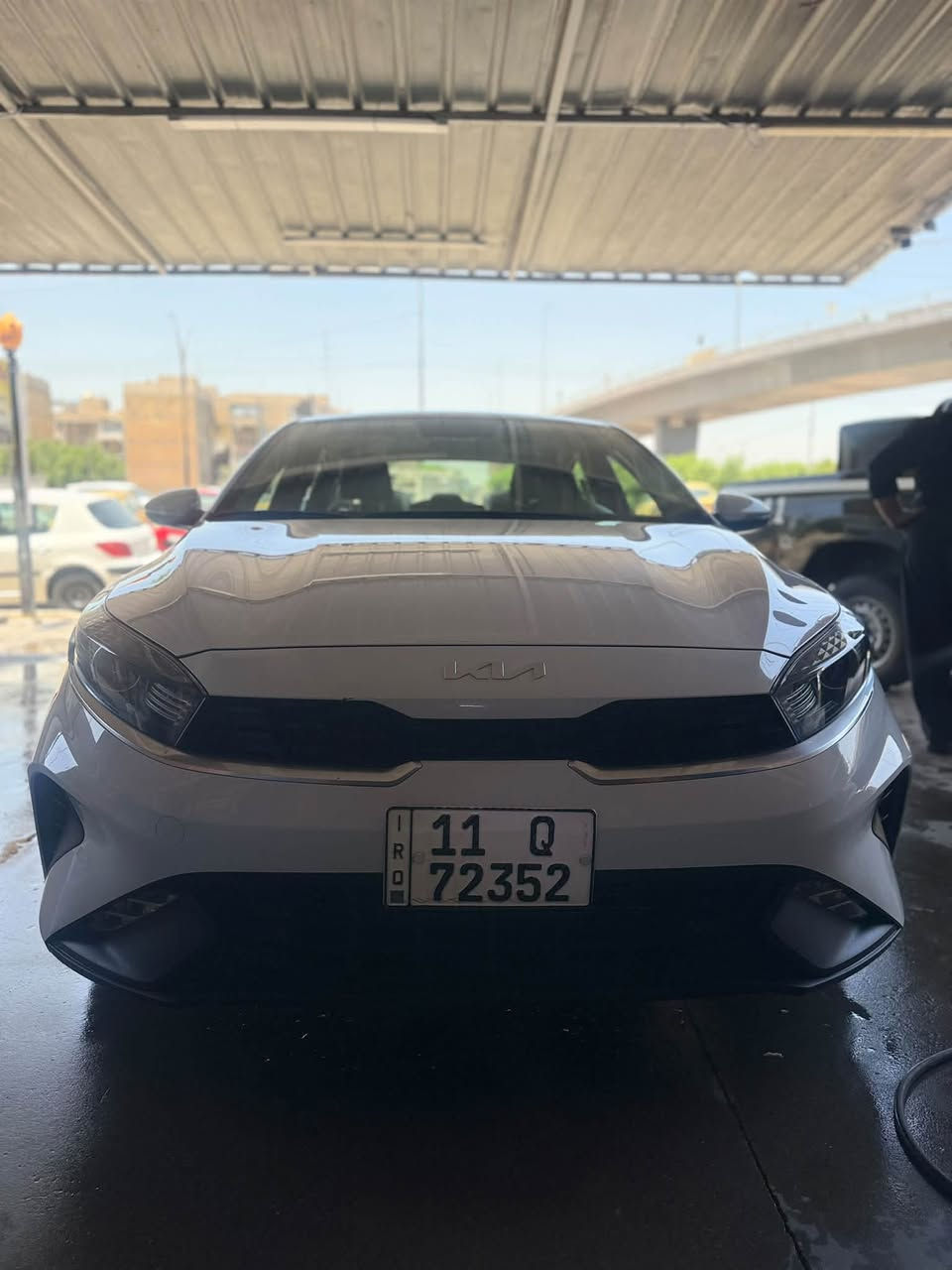 سلام عليكم كيا سيراتو خليجي ( فتحة سقف ) رقم بغداد موديل 2024
ملاحظات بسيطة بارد فقط بدون صبغ 

السعر ١٧٥ و بيها مجال 
***********
