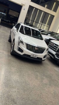 كديلاك XT5 ٢٠٢٤ • وارد كندي • حادث بالصوره