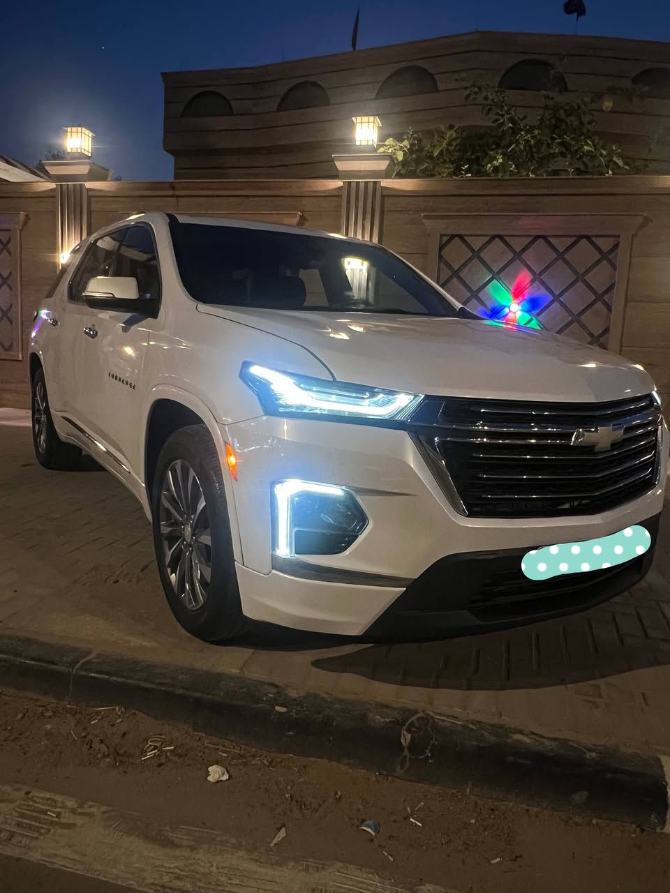 ترافرس بريمير موديل 2023
_محرك 6v مكفول 
_كير مكفول 
مواصفات فول  فئه بريمير أعلى مواصفات
_خمس كامرات 5 ـــــ 360 درجه 📷
_كامره خلفيه أثناء قياده 📷
_تنبيه هتزاز في الكشن استشعار رادارات⚠️
_كاميرات جانبيه خلفيه اماميه 📷
_ خمس بصمات ابواب  
_ويل لون سلفر مميز 
 _ دبل جنطة + فتح بثلاث وضعيات ( بصمه _ ودكمه _ واستشعار عند الاقتراب ) 
 _رادار امامي _رادار خلفي _رادار جانبي _توقف ذاتي
_هندبريك دكمه 
 _تبريد ثلاث قطع : 
_ تبريد مقاعد وتدفئه عدد 4 
 _كراسي جلد مميز منفصل vip
_شاشه قاصه
 _مثبت سرعه
 _تحكم استيرن + تدفئه استيرن + استيرن كهرباء 
_ تحديد مسار +تشغيل عن بعد 
 _جنطه كهرباء (هايدروليك )
 _ مرايات كهرباء شفط + تحكمات 
_كشنات كهرباء + (خزن ميموري)  
_ تحديد نقاط عمياء
_سماعات Bose دمام +مضخم فول صوت 
_*سياره  رقم بغداد انكليزي
_تحول ثاني يوم بأسم المشتري 
سياره جديده بمعنى الكلمه  
ملاحظه قطعتين صبغ  چاملغ وبنيد
للعلم ميزانيه مالت امريكا الحداديه مامدود عليها اصبانه
 *السعر...265 اتصال او تواصل واتساب لمعرفه باقي التفاصيل ***********  
مكان البصره  ابي الخصيب
