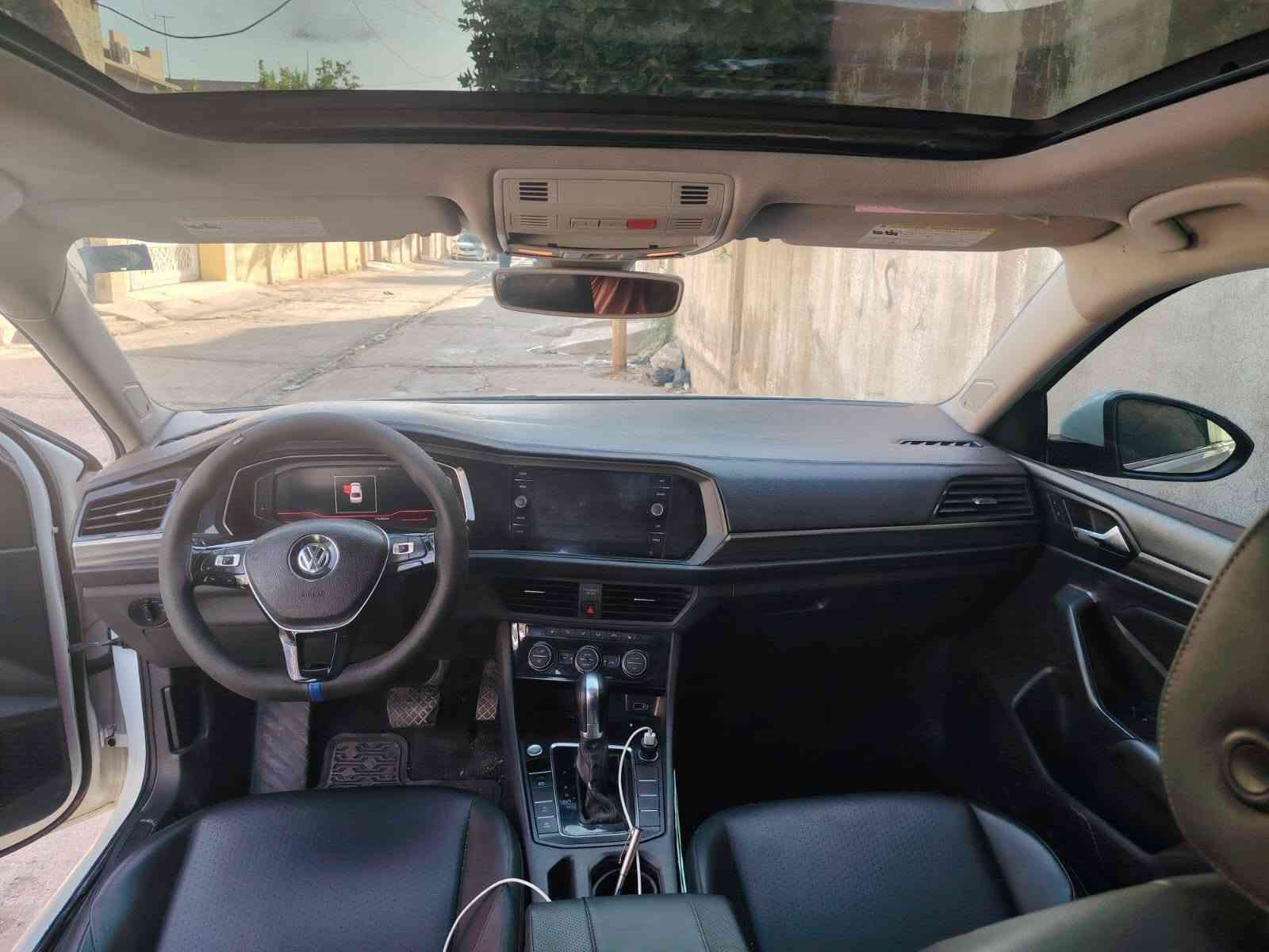 جيتا موديل 2019
فول مواصفات
ضرر السياره ٣ قطع بدون دواخل
محرك 14.تيربو 
رقم نينوى
لون ابيض
مكان السياره موصل حي السكر
لتواصل ***********
