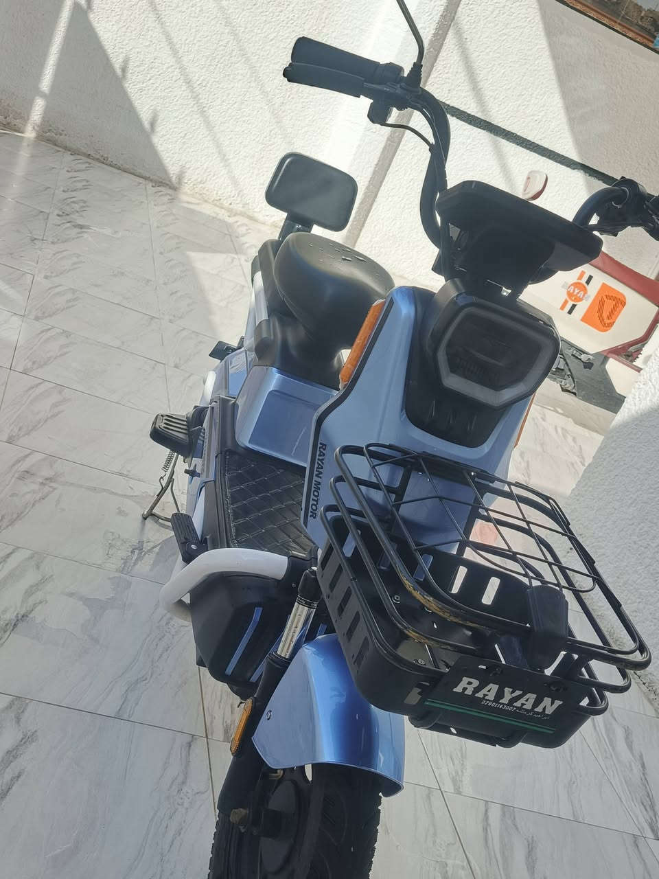 موطور شحن نظيف جدا ومستخدم قليلا للبيع للاتصال
***********
