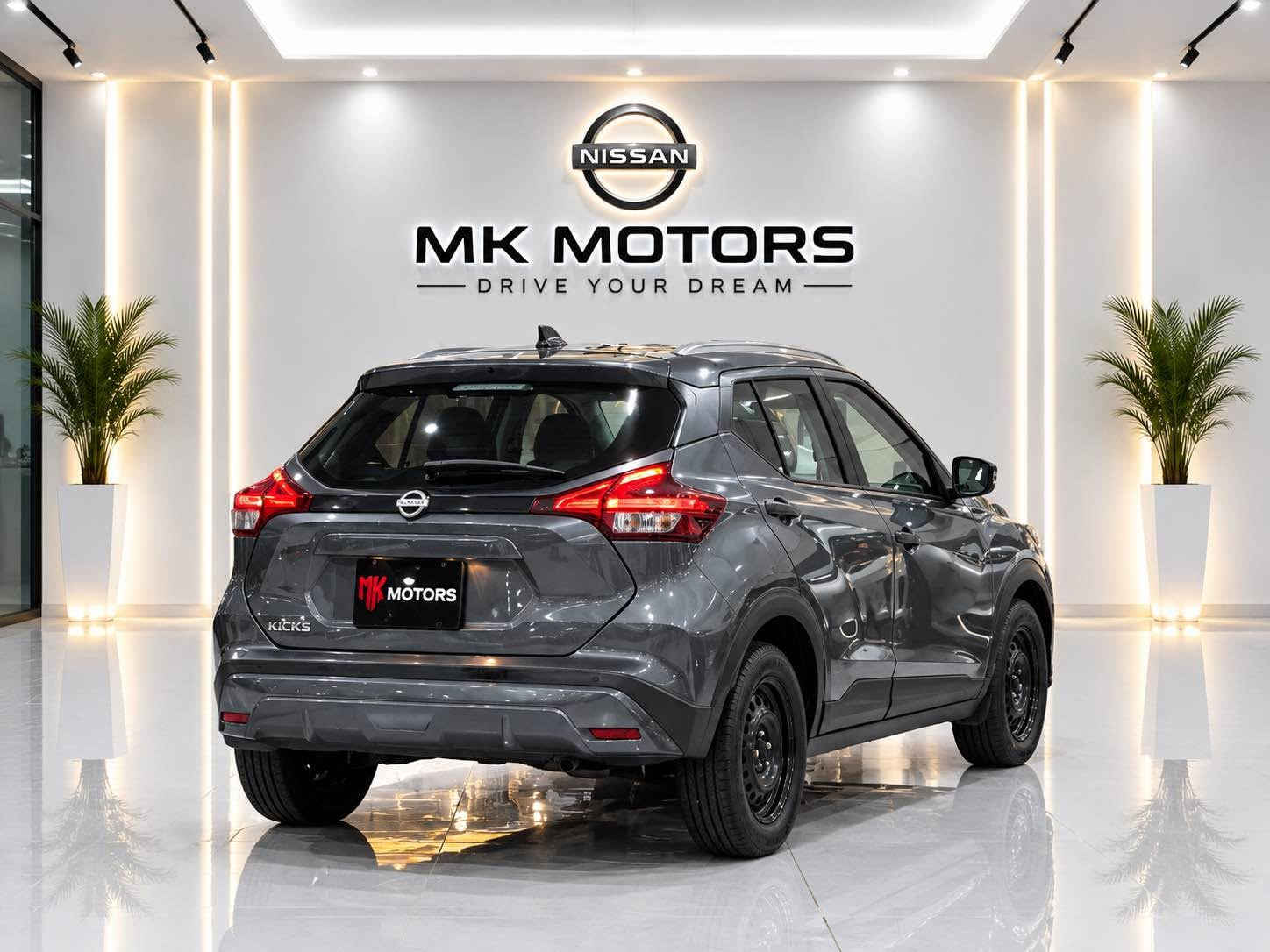 للبيع NISSAN Kicks S موديل 2024 السيارة نظيفة جدآ السيارة بدون ضرر شباب واضح عدكم صور حادث و موجود سونر 
رقم شاصي : 3N1CP5BV3RL540038
 بيها فقط صندوق بخ مواصفات s  ماشيه 20mil ترقم دهوك  اربیل سلیمانی مكان سيارة دهوك السعر بلاش رقم هاتف :*********** واتساب دهوك, العراق
