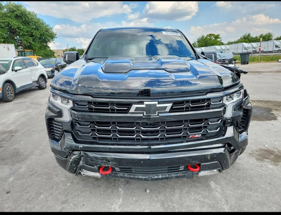 سلام عليكم 2025 CHEVROLET SILVERADO
للبيع على طريق فول فول ٨ سلندر 4x4
للسعر اتصل على رقم ***********

نص مكتوب في الصور:
- 56744550