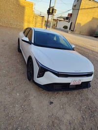 كي فور موديل 25 حادث جدا بسيط ماشيه الفين بعده زيروقابل للزياده 078290...