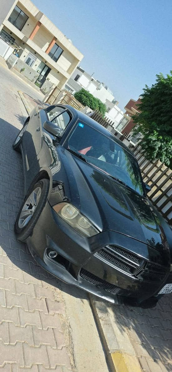 سلام عليكم جارجر موديل 2014 رقم بغداد انكليزي بيها 3 قطع صبغ جاملغات بدون دواخل مكينه 3600 السعر 119 رقم الهاتف ***********  مكان السياره كربلاء
