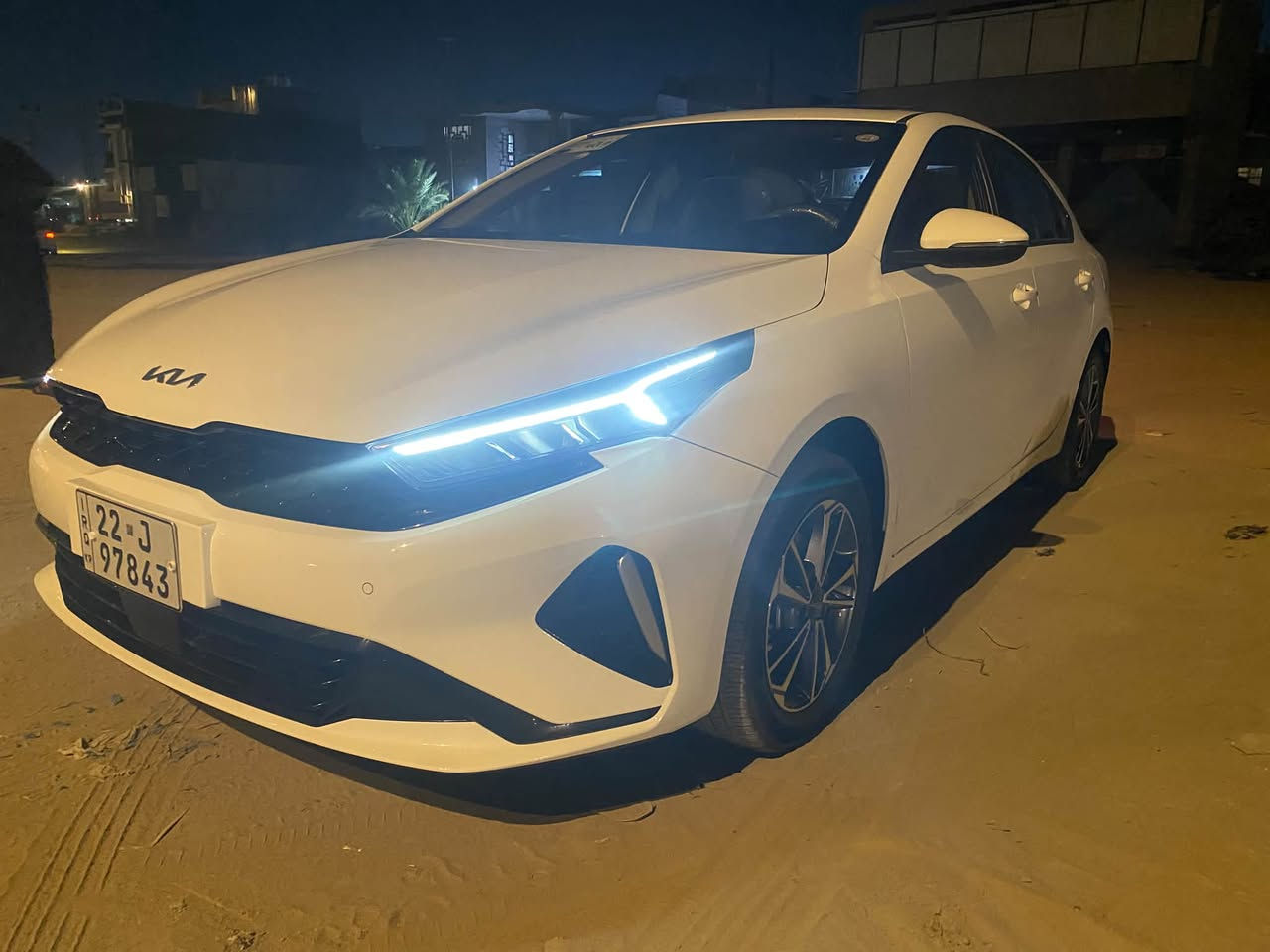 سلام عليكم كي ثري موديل 2024كفاله عامه بس الباب والعتبه ع  طختها مثل ماموضح بلصوره يرادها بارد فول واحد ع واحد مكاني النجف سبير منازل ماشيه ٣٥رقم ***********
بصمه 
فتحه 
ترحيب 
كشنات جلد
لد امامي وخلفي 
مري شفط
حساس امامي وخلفي 
تبريد بيانو
سايد بريك بصمه
ويل كروم 
اشاره لكزز
بصمتين

السعر128
