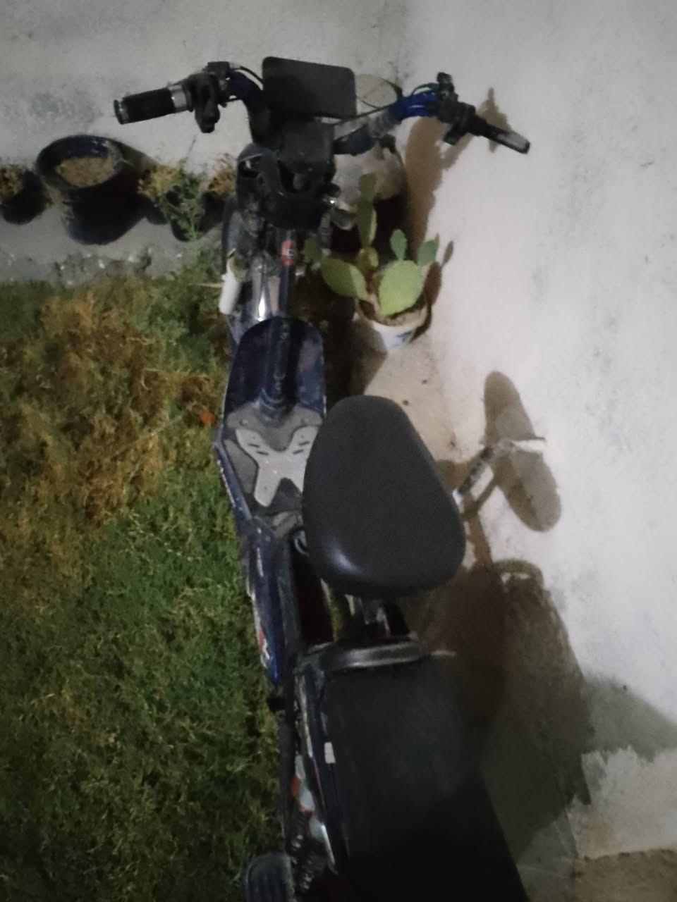 السلام عليكم للبيع بدون بطريات جيب بطريات شغل شاحنه موجوده السعر 50بيه مجال مكاني منشاه ناصر ***********
