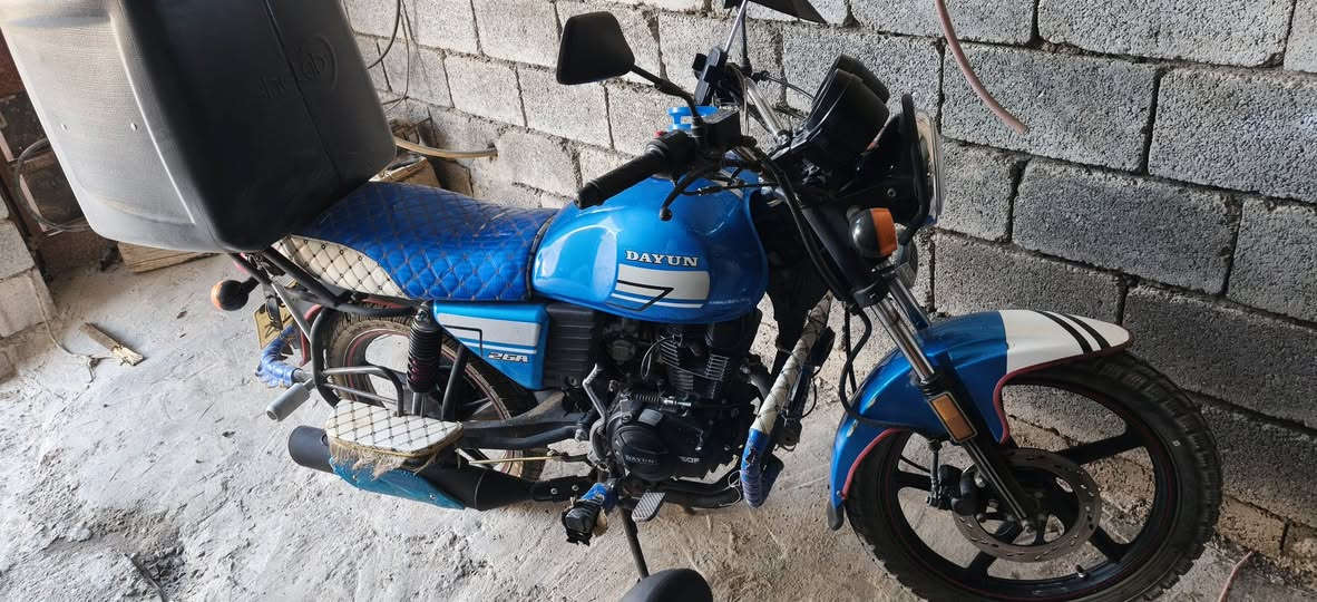 من رخصت الادمن دراجه دايوان موديل 21 بلاد مكينه مامفتوحه اوراق كامله اوراق ترقيم السعر 1300 وبيه مجال بسيط عنواني بعقوبه التحرير للاستفسار ***********
