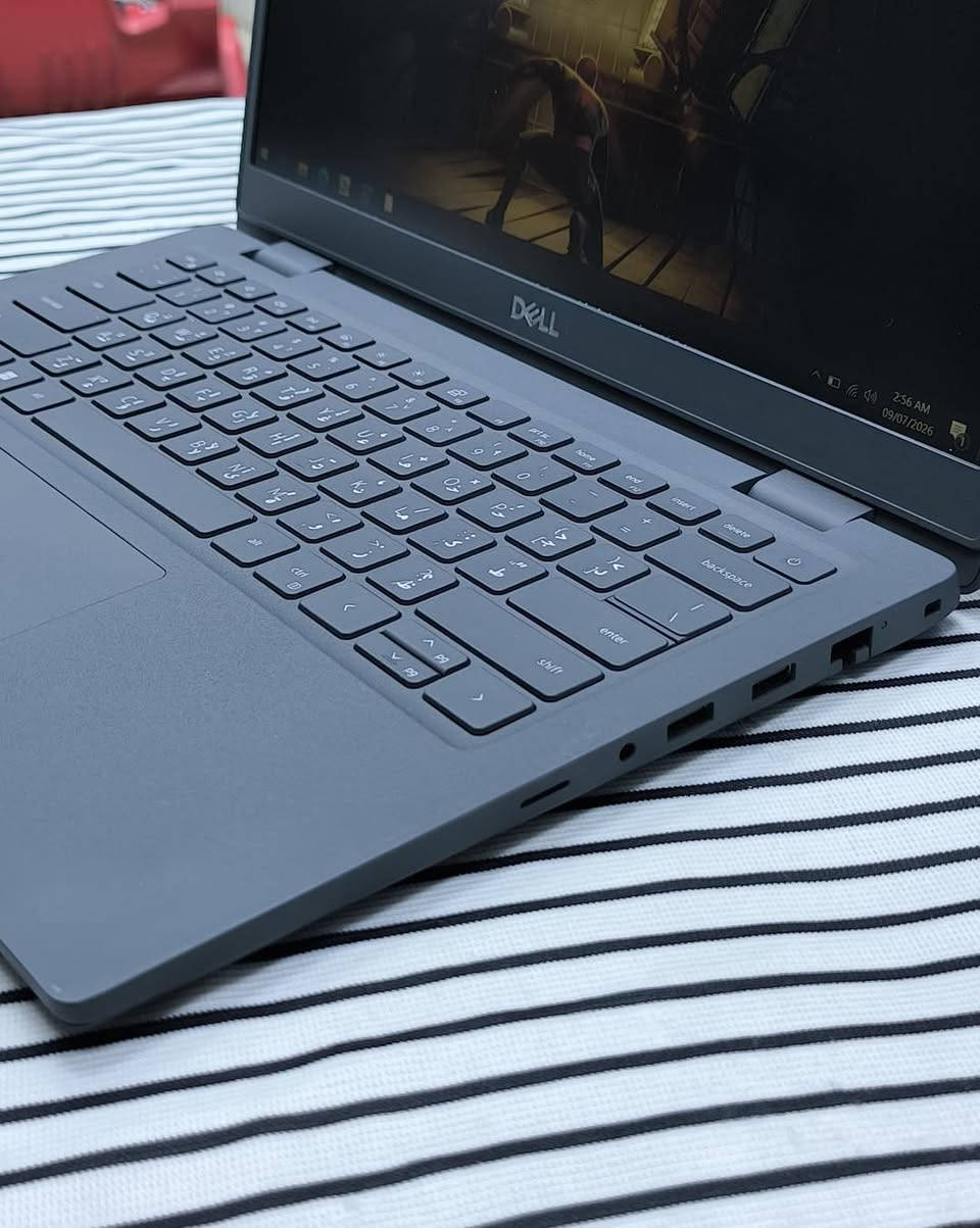 🔥 Core i5 الجيل 11 بسعر 310 ألف فقط! 🔥

تدور على لابتوب سريع وعملي للدراسة، الشغل، البحوث وبرامج الأوفيس؟ 💻
Dell Latitude 3420 يوفرلك أداء ممتاز مقابل السعر وبمواصفات قوية.

🔹 المواصفات:
• Intel Core i5 الجيل 11 – فئة G7
• RAM 8GB DDR4 قابلة للتطوير
• SSD M.2 256GB قابل للتطوير
• شاشة 14 إنج FHD بدقة 1920×1080
• Intel Iris Xe Graphics 4GBكارت شاشة داخلي
• تصميم خفيف وعملي وسهل للحمل

💰 السعر: 310 ألف دينار فقط
🚚 توصيل مجاني

🎁 الملحقات مجاناً:
✅ حقيبة
✅ ماوس
✅ ماوس باد
✅ شاحن أصلي

🛡️ ضمان Laptopia:
✔️ 10 أيام ضمان استبدال
✔️ 3 أشهر صيانة يدوية مجاناً
✔️ تنصيب برامج Office كاملة
✔️ تنصيب المتصفحات ومواقع التواصل
✔️ فحص الجهاز أمام المندوب للتأكد من مطابقة المواصفات
✔️ نرسل صور الجهاز نفسه قبل الإرسال

📍 بغداد – الأمين الثانية، شارع سكينة ورقية

📲 راسلنا على واتساب هسه للحجز والاستفسار

***********

⏳ العرض مستمر لغاية نفاد الكمية
