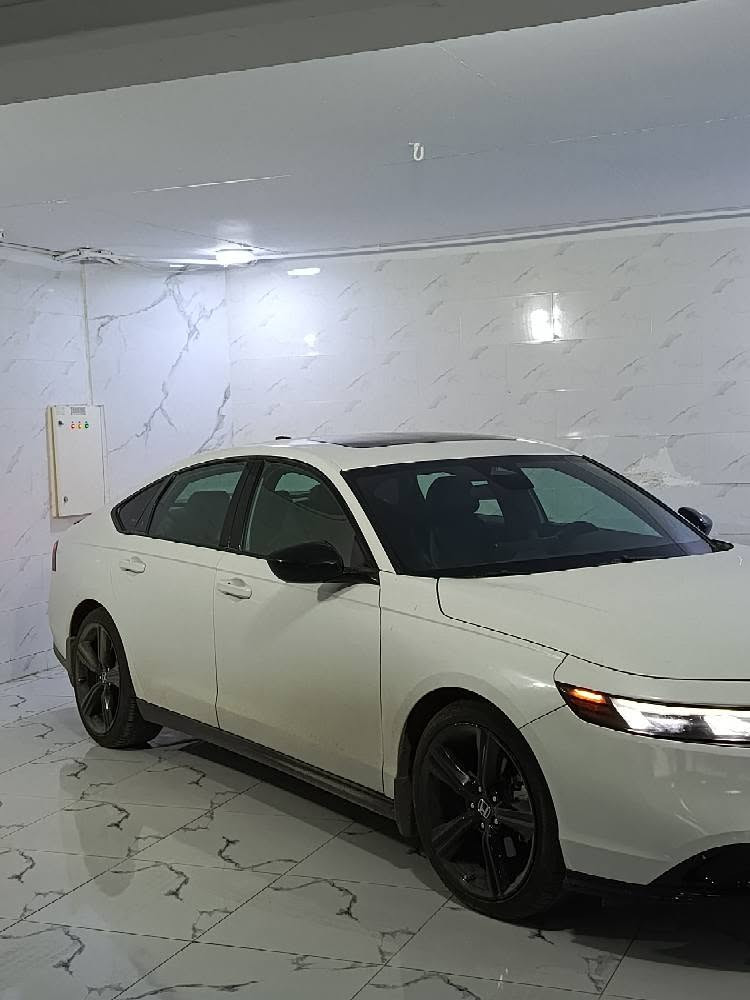 Honda Accord 🚘 هوندا اكور 2023 
Sport L

✅ مواصفات سبورت ل كشنات جلد ويل مات
✅السيارة رقم و سنويا جديدة حتا 2031
✅ 4 قطعة صبغ - صفحة النفر صبخ امريكا
✅ ماشية 100 الف کیلومتر 
✅ مكينة 2.0 هايبرىد 
✅ سيارة فقط للبيع  
✅ تحويل وكالة نفس اليوم 
✅ الغرامات راح ينزل من سعر 
مكان السيارة دهوك معارض تيرمينال الرقم 55 📍 
بنسبة سعر السيارة 179💲 و قفل 
***********☎️
 

#هوندااكورد2023
#اكورد2023
#hondaaccord2023
#accord2023
#duhokterminalcars
#accordsport سميل, دهوك
