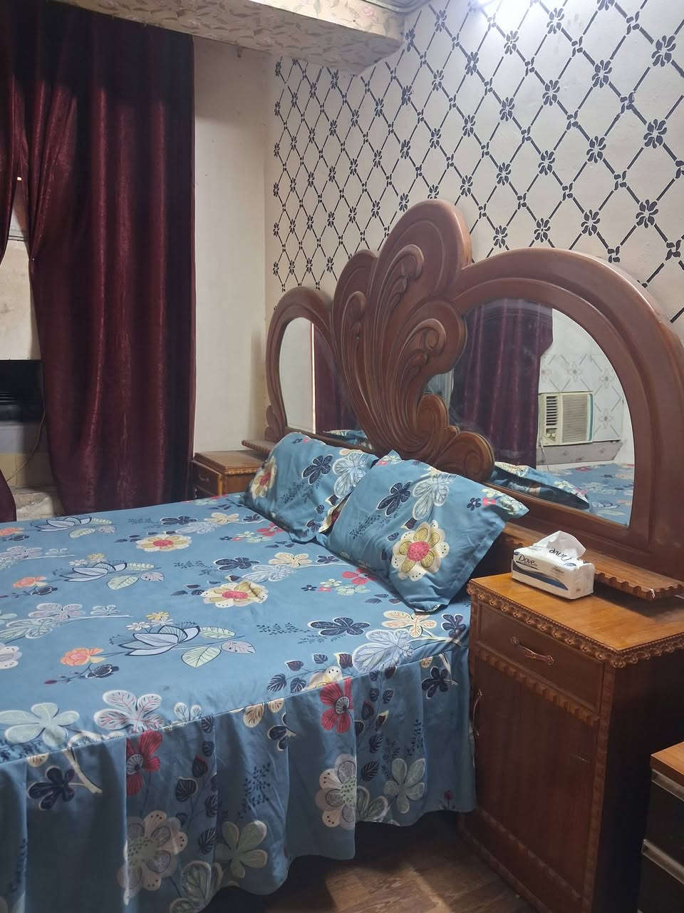 جربايه مع دوشك البيع 

بغداد ساحة الواثق
***********
