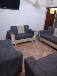 تخم ديوان جديد 11 للبيع السعر 250 بعقوبه التحرير الرقم 07711015949