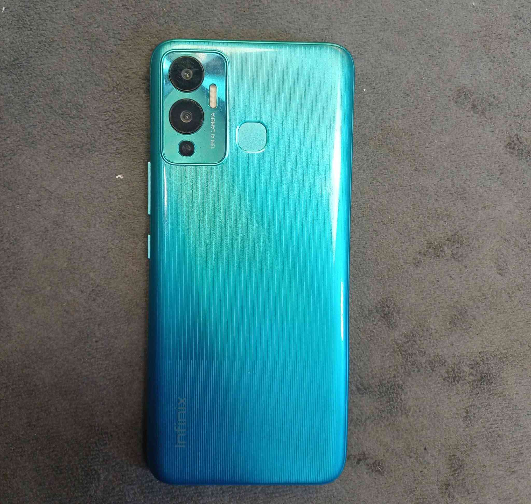 جهاز Infinix Hot 12 Play
شغال ذاكره 128 عوزه بطاريه بس ابيع فحم حته بدون فشل سعره 50الف واصل لمحلك  ***********
