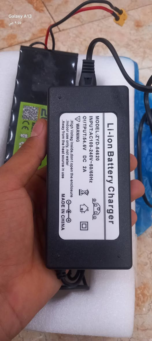 بطارية 48V صغيرة الحجم تحتوي على 26 خلية وبوجد معها شاحن ليثيوم ايون 

السعر: 40 الف 

للتواصل ***********

السعر: 40 الف 

للتواصل ***********

نص مكتوب في الصور:
- Galaxy A13
- ٩:٥٤ ص
- ٩:٠٠ ص
- ٩:٠٥ ص