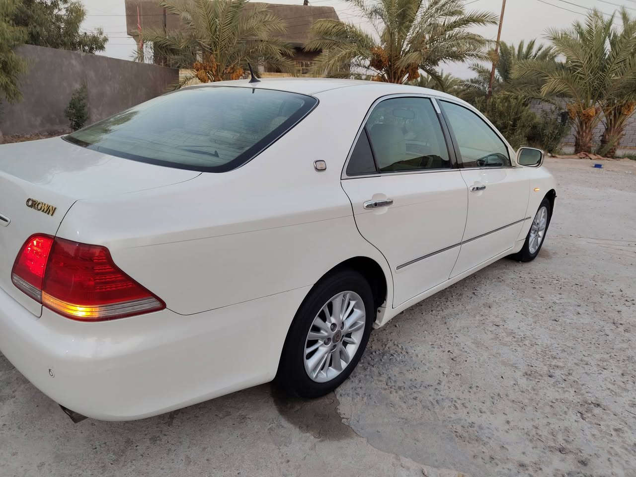 السلام عليكم، ((السعر 127))
تيوتا كراون شاهينة للبيع موديل 2004 شاصي 82ثلاث دكم فول موصفات فتحة حساسات خلفي أماي داخل بيجي كرستال أصل قرار48 تحويل ثاني يوم رقم بصرة سيارة جاهزة تبريد حدادية،كفالة عامة كص ونقل جثة وظربة وصبق للأستفسارع 
((***********))عنوان ناصرية مركزية
