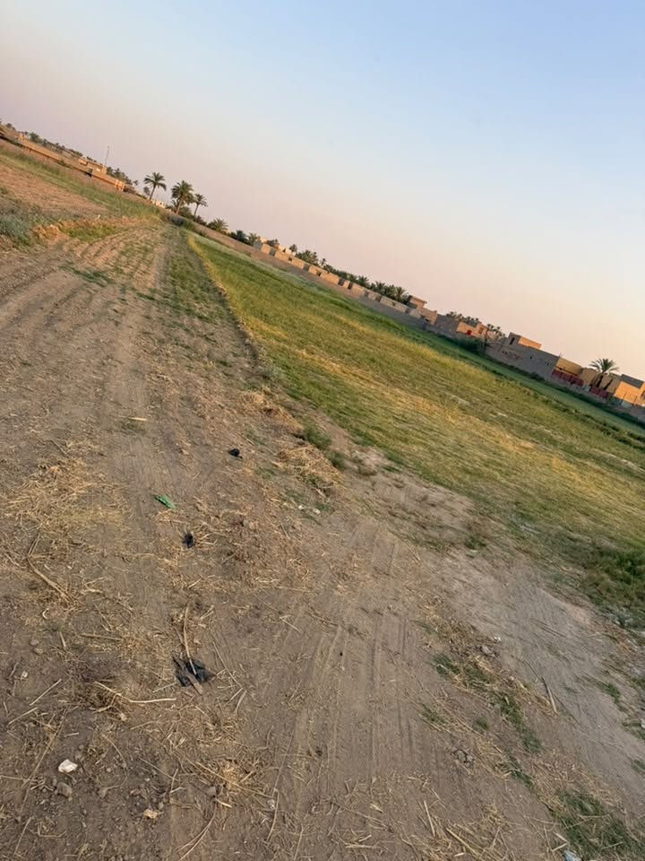 السلام عليكم
للبيع قطعة ارض ٢دونم منطقة البوذياب قرب مدرسة التعاون خلف منطقة باب الحاره مخدومه بالماء والكهرباء تباع كامله  وايضاً تباع على شكل قطع للاستفسار الاتصال على الرقم ***********
