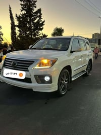 لكزس سبورت • ابيض صدفي • ٢٠١٣