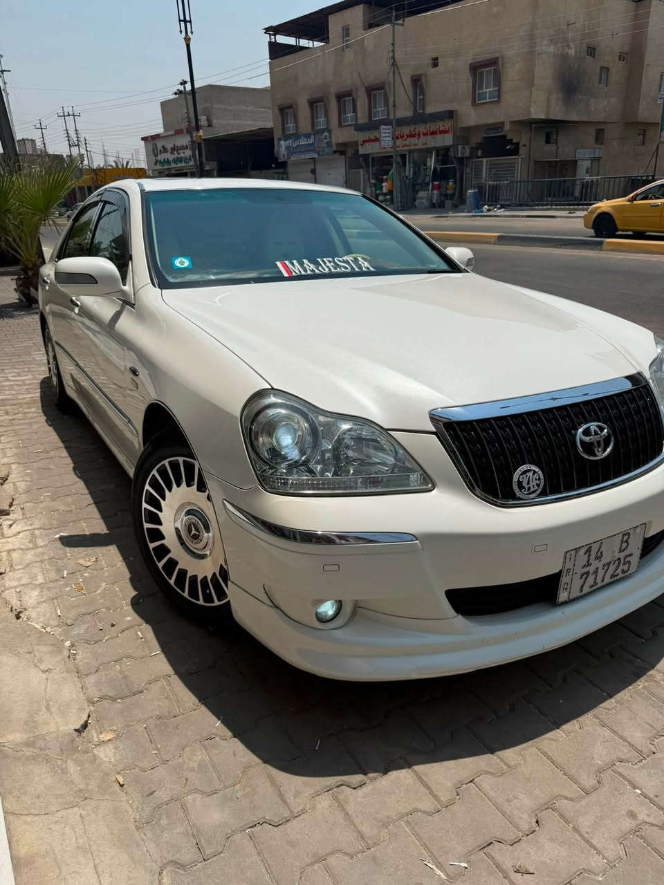 سياره ماجسته V8 ستندر 

سياره فول مواصفات 1/1 
5 دكم يم الكير + 12 دكمه تابوت خلفي
سياره معروفه مواصفاته سياره تبريد 3 قطع 
تبريد خلفي + ثلاجه + فتحه سقف + دواخل صاج عسلي +غرفه جلد بيجي + سترين كهربائي + كشنات كهربائيه خلفي امامي + حساسه امامي خلفي بلاديه+ كامره خلفيه بلادي+ مريه تحكم + امرايه ام الاشاره+ دعاميه رياضي + جوبلس +جهاز جوبلس+ ويل مارسيدس ماي باخ +لحيه امامي+ خلفيه +سبايدر جامه+ برده خلفه + بردات أبواب 

سياره مزاد كمركي تسجيل جديد رقم بصره تحويل ثاني يوم سياره بسمي سياره جديده معنى كلمه ما تعوبه حدتيه جديده كير مكينه

السعر 180 ورقه وبيه مجال لشراي 

العنوان البصره ابو الخصيب منطقه السبيليات 

***********
***********
