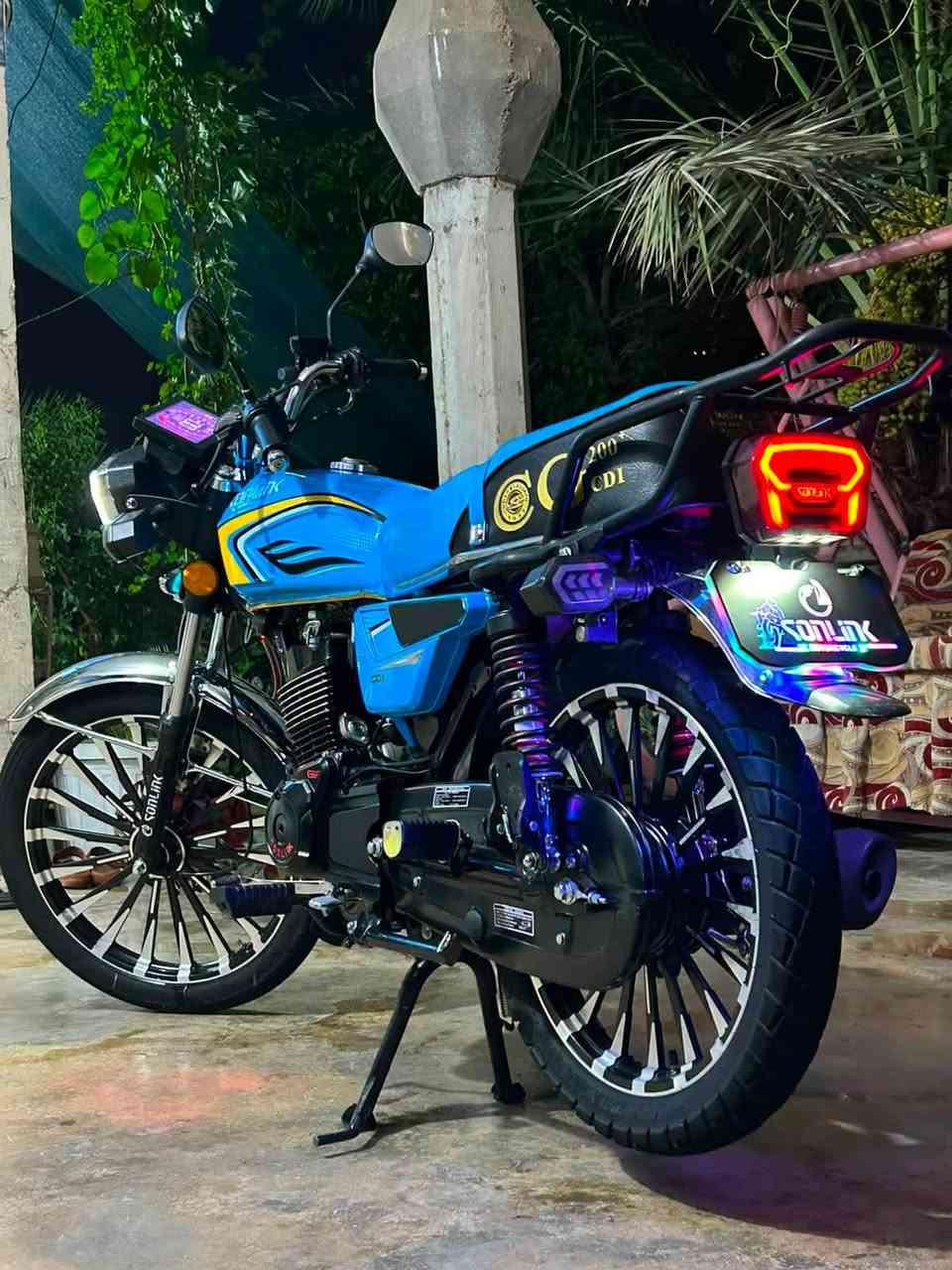 السلام عليكم (للبيع)
ماطور : 🔥SONLINK🔥

موديل : 🔥2026🔥
‏
محرك :🔥200cc🔥

اللون : 🔥سمائي🔥

النضافه : 100‎%‎

النمر : 5

السعر : ب مليون و50 وبي مجال للشراي

المكان: قظاء العلم

هـ***********
