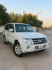 باجيرو • ٢٠١٠ • مكينة ٣٥٠٠
