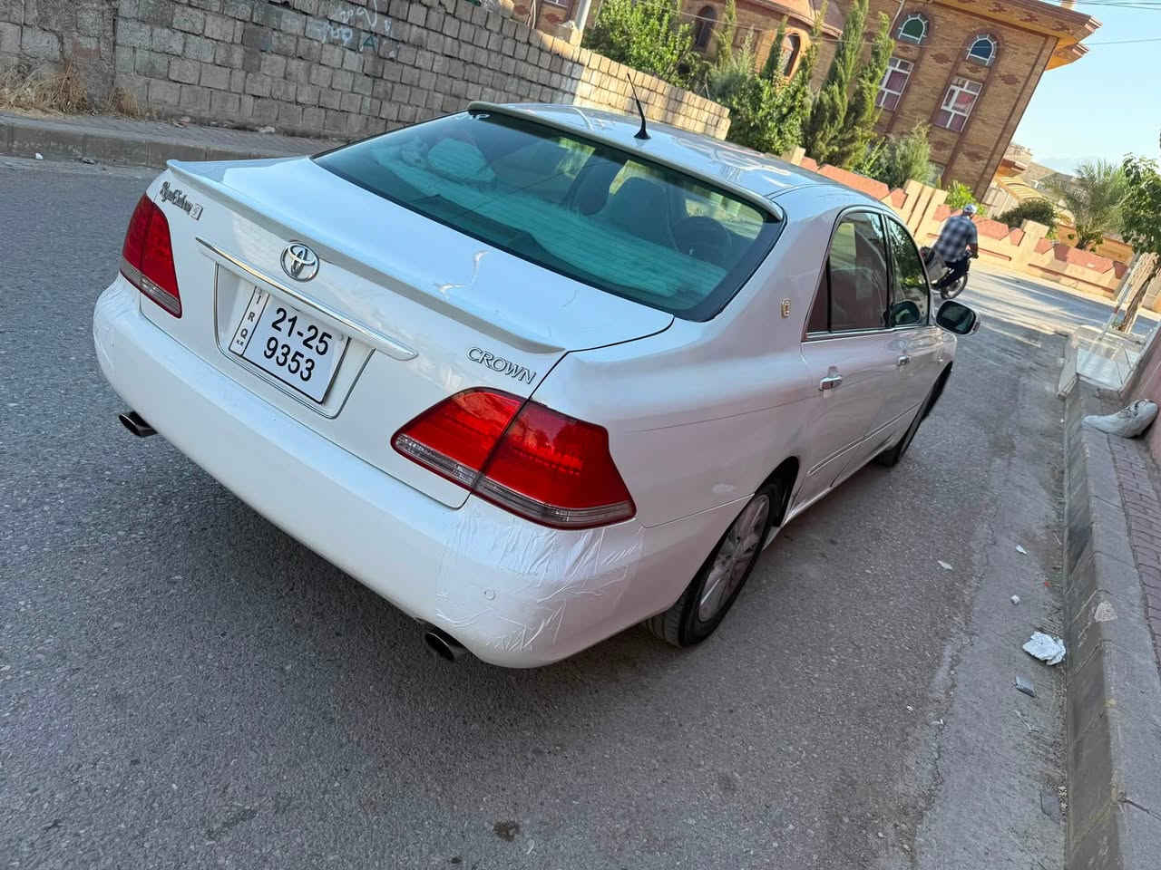 به ناوي خواي گه وره وميهره بان
شاهانه مؤديل ٢٠٠٥براوە ١٨٢بئ بؤياغ شوين براوه كه ي دوباره چاك كراوه رؤن وهايدرؤليكي گير گؤردراوه چركه ي تيانيه نمونه ٣دوگمە سئ پەردەوسلاجە ومرکزی برێکی بەسراوە سپێری تیایە سەیارەکە  ئاوێنە ئیشارەتە باڵی سەرجاو باڵی سەرسنوقی بۆکراوە بئ بۆیاخی یابان وعێراقە سۆنەرکراوە کۆدی نیە سیعری کۆتای وقوفڵ ٤٥$شوين هلبجه شهيد
***********واتساب
