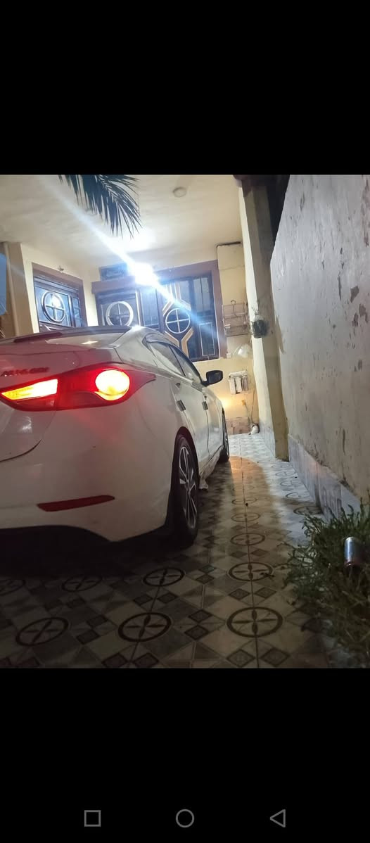 سلام عليكم سياره للبيع لنتره 14 فول رقم بغداد سعره105بيه مجال شراي يتصل على رقم ***********
