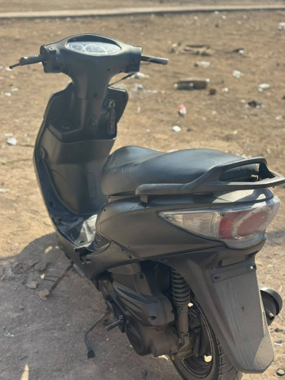 السلام عليكم دراجة كامكو جي فور مكينه كايمه كهربائيات شغاله تشتغل سلف وهندر السعر 250وبيه مجال مكاني قضاء الغراف ***********
