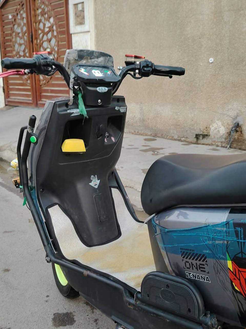 دراجه سكنس شحن للبيع 6 بطاريات 2026 فول مواصفات دراجه اي عطل مابيهة وتخبل السعر 650 وبيهة مجال بسيط 
العنوان / حي تونس 
للتواصل/*********** واتساب او رصيد
