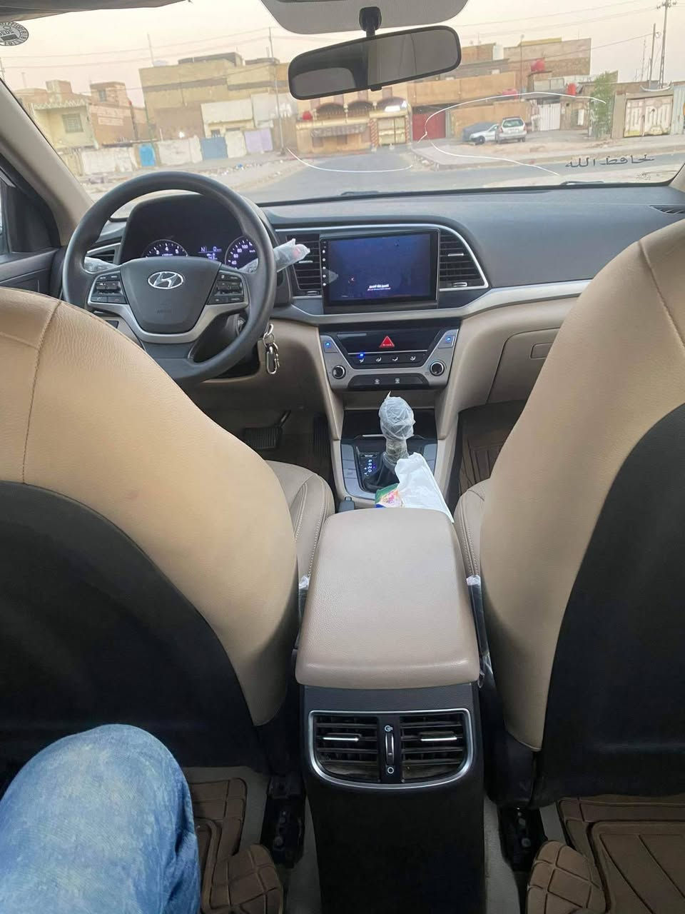 السلام عليكم النترا ١٨ سوبر فول مواصفات خليجي بيها بارد بالجاملغ الخلفي ماشيه ١٤٠ الف مكانها نجف *********** للاستفسار أكثر الاتصال بي واتساب
