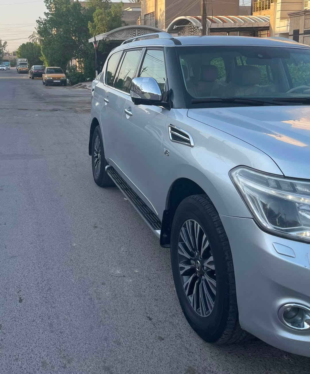 السلام عليكم
نيسان باترول بلاتينيوم موديل ٢٠١٤ للبيع
محرك ٥.٦ LE
خليجي بدون حادث بدون صبغ 
فول مواصفات 
السعر ٢٣٠ 
الاتصال ***********
