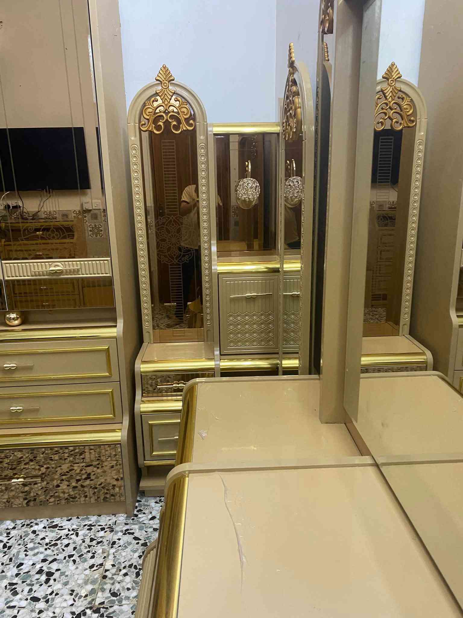 السلام عليكم مكان بغداد البلديات السعر خاص ***********
