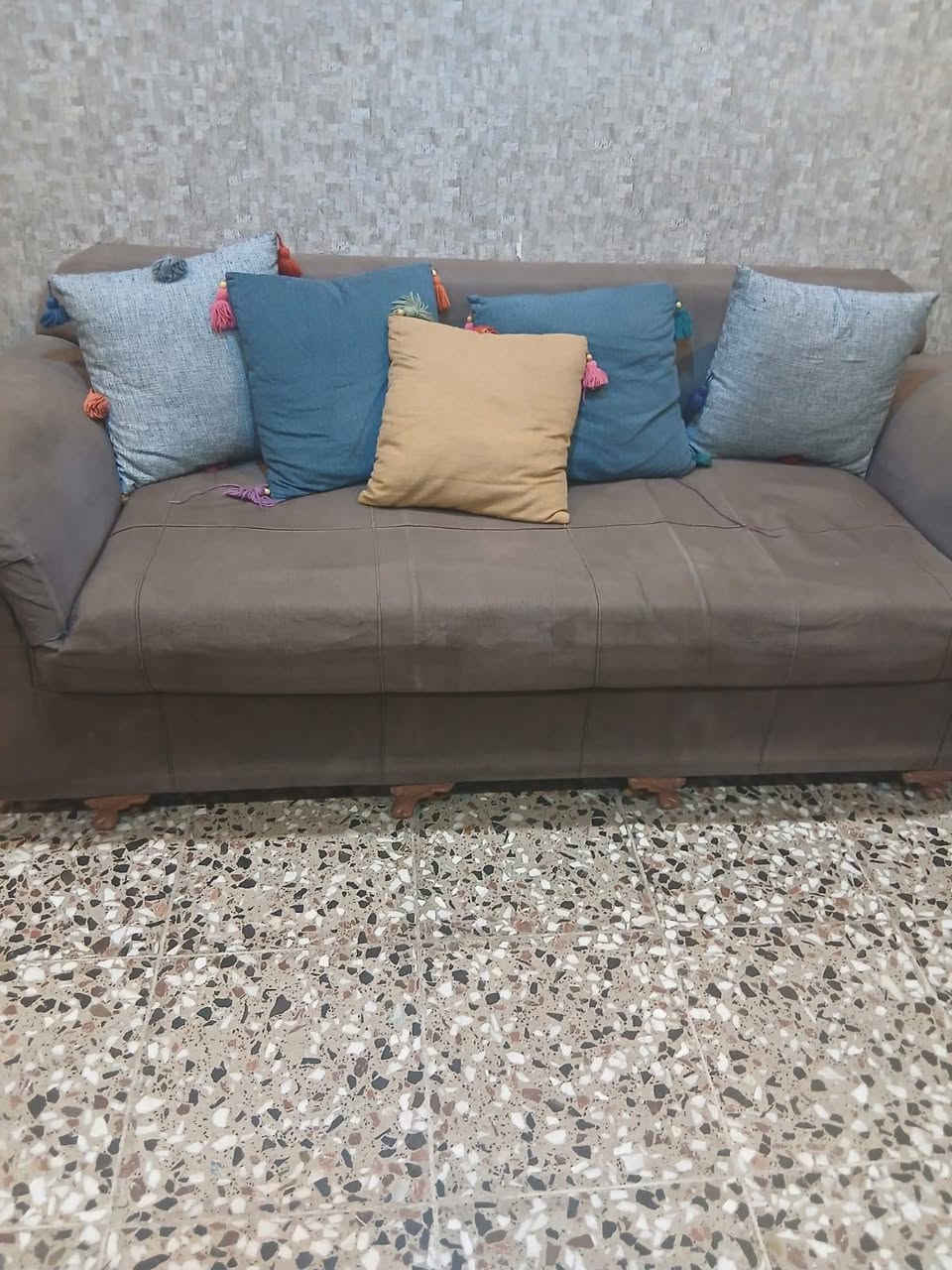 للبيع البياع 
***********

