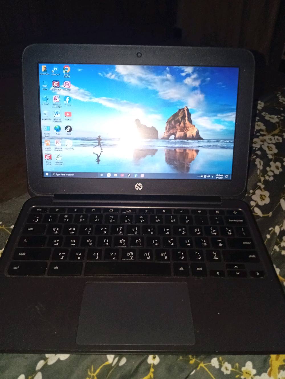 لابتوب HP 
مساحتة 16 كيكه قابل للزيادة 
شاشة بحجم 12.5 
معالج Core i5 الجيل العاشر
نظامة ويندوز 10 
لابتوب بحالة كلش نظيفة ومابي اي عيب ويجي وياه شاحنة وجنطة سعرة 60.000 وبي مجال بسيط *********** واتساب فقط مو شراي تخطى مكاني بغداد ماعدي توصيل